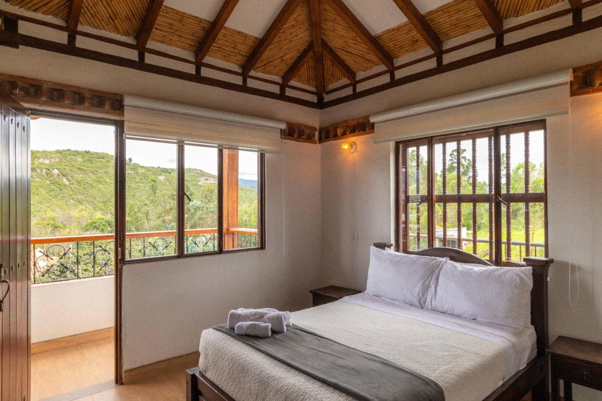 Santa Sofía Artemisa Hotel חדר תמונה
