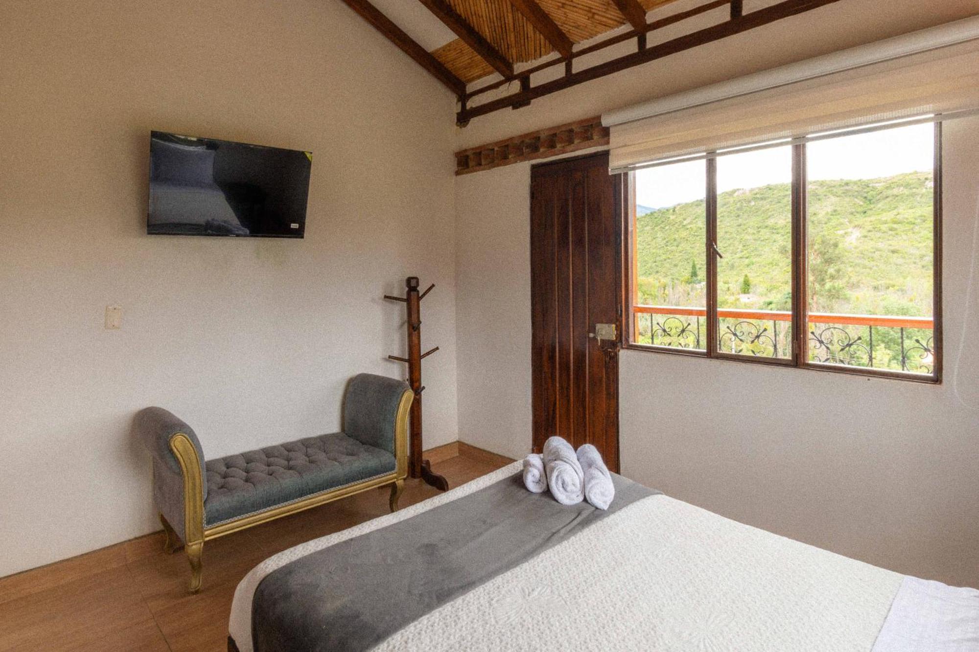 Santa Sofía Artemisa Hotel חדר תמונה