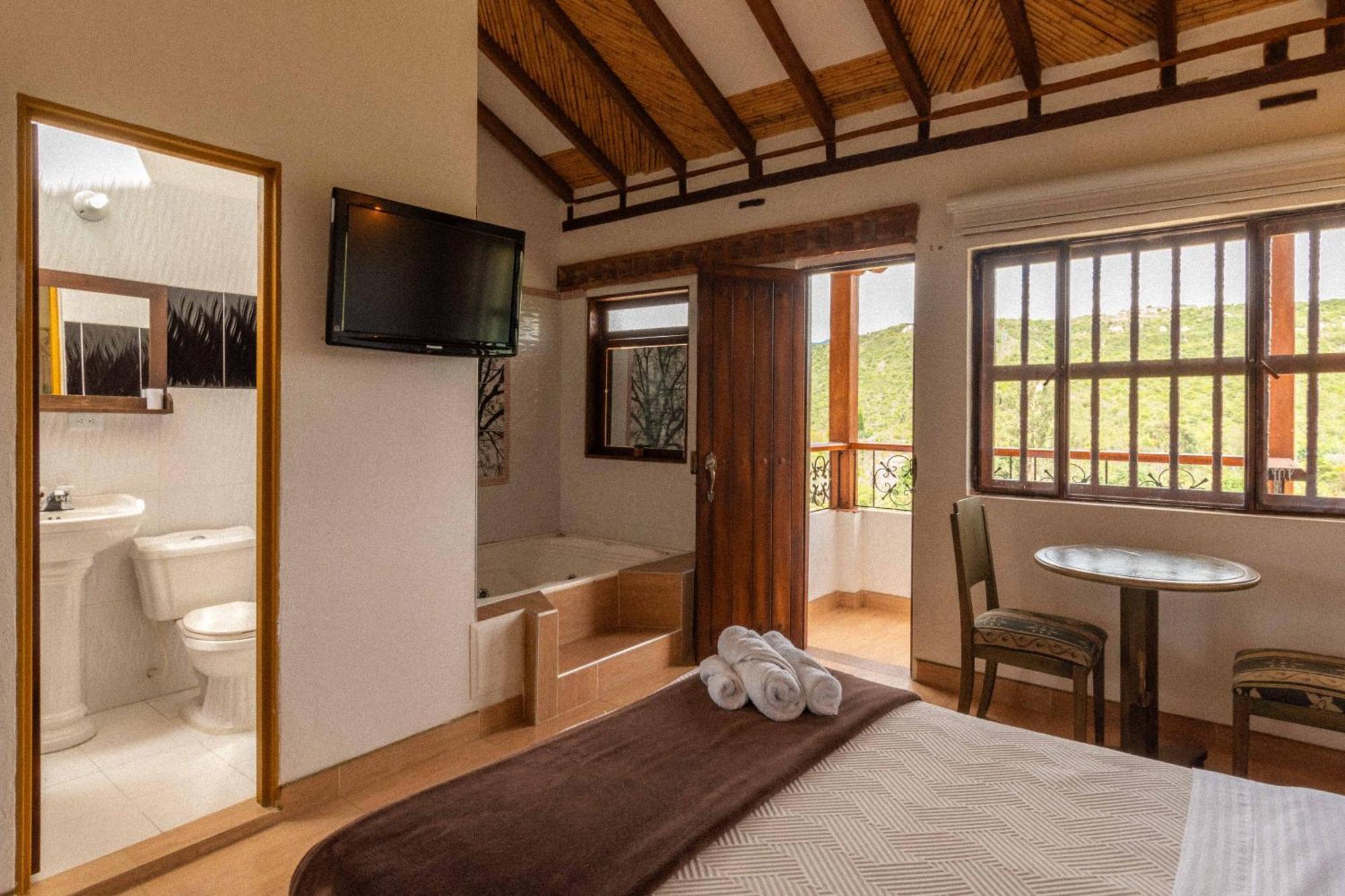 Santa Sofía Artemisa Hotel מראה חיצוני תמונה