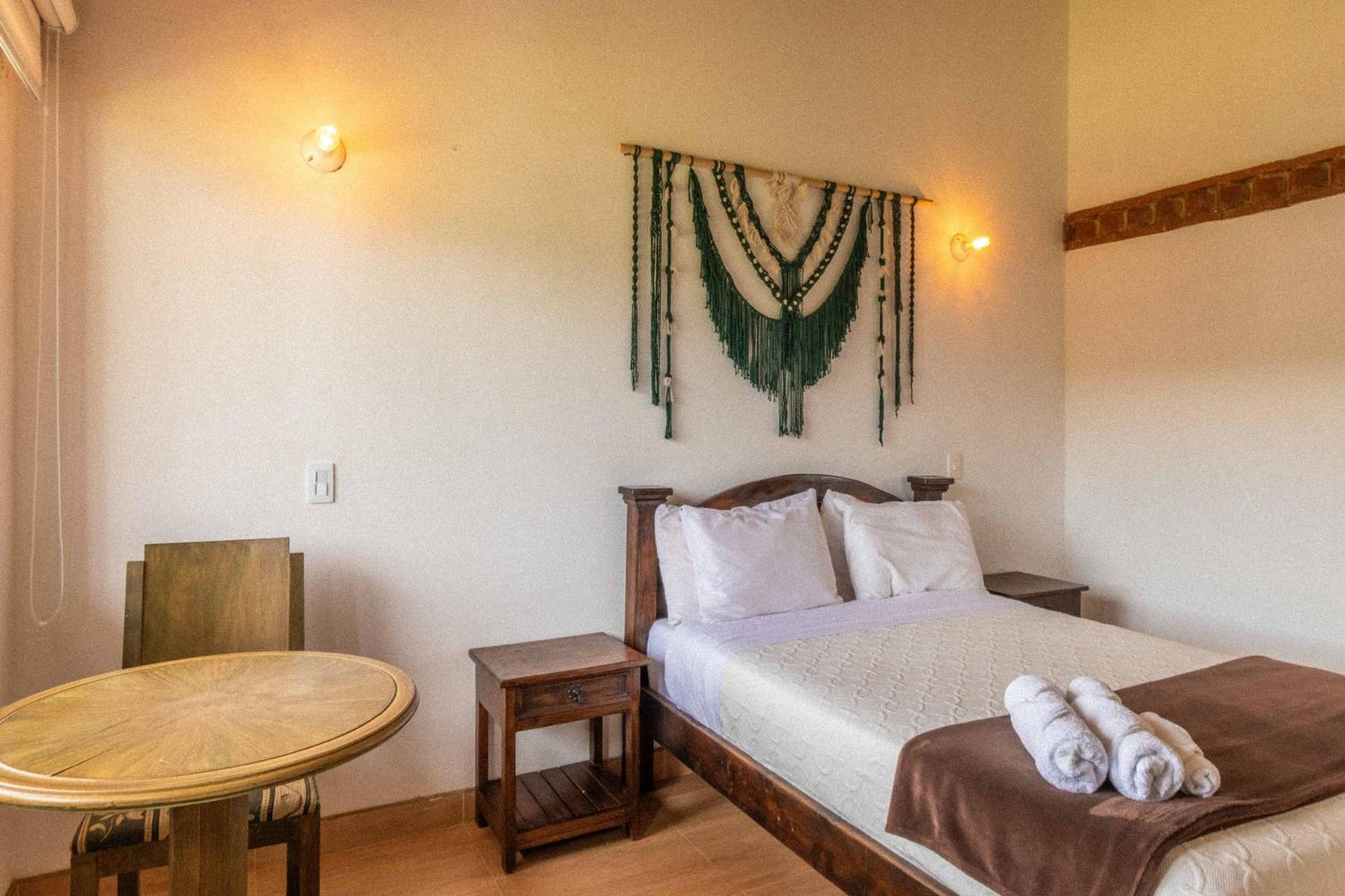 Santa Sofía Artemisa Hotel חדר תמונה