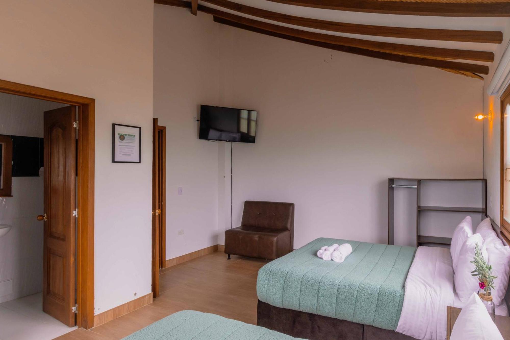 Santa Sofía Artemisa Hotel חדר תמונה