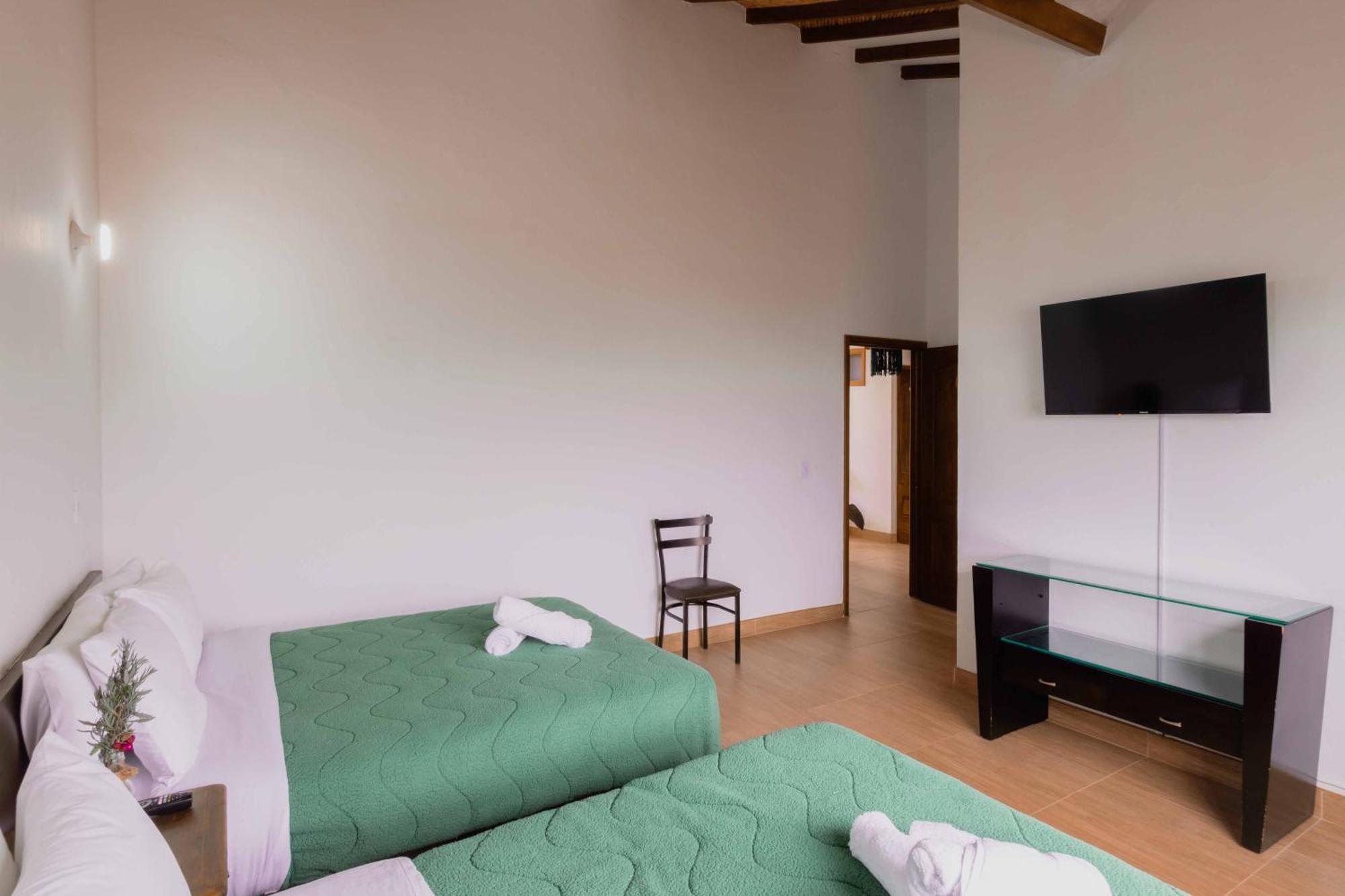 Santa Sofía Artemisa Hotel חדר תמונה